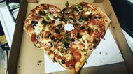 Valentine's Day Special(Image via Instagram/@choncheeze)